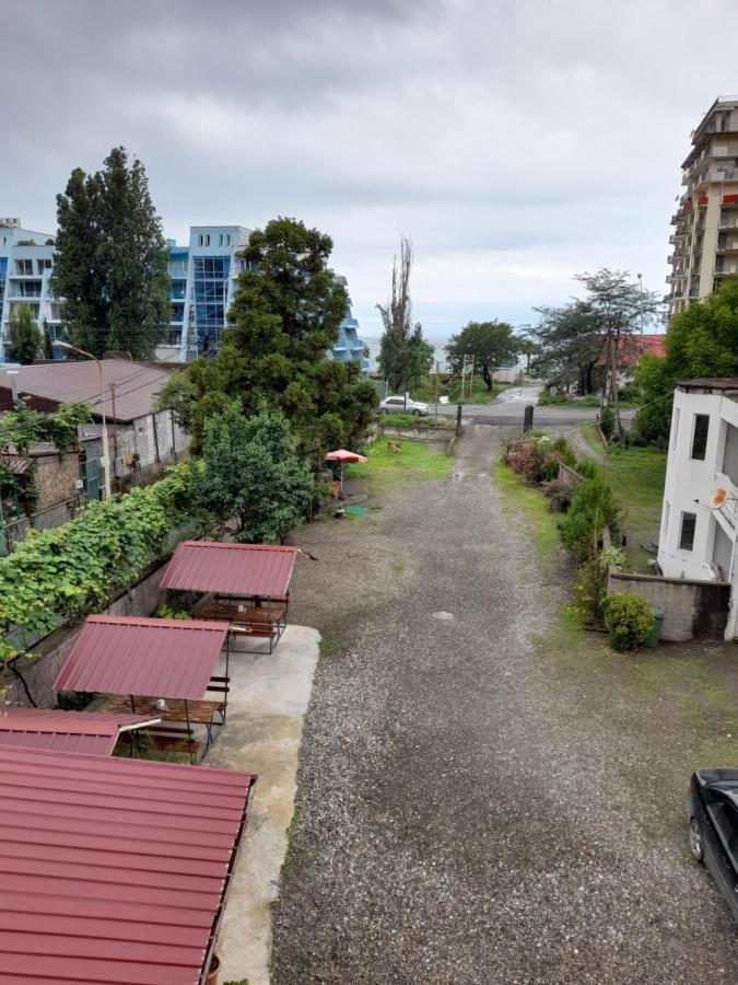 Beliy Dom Hotel Kvariati Exterior photo